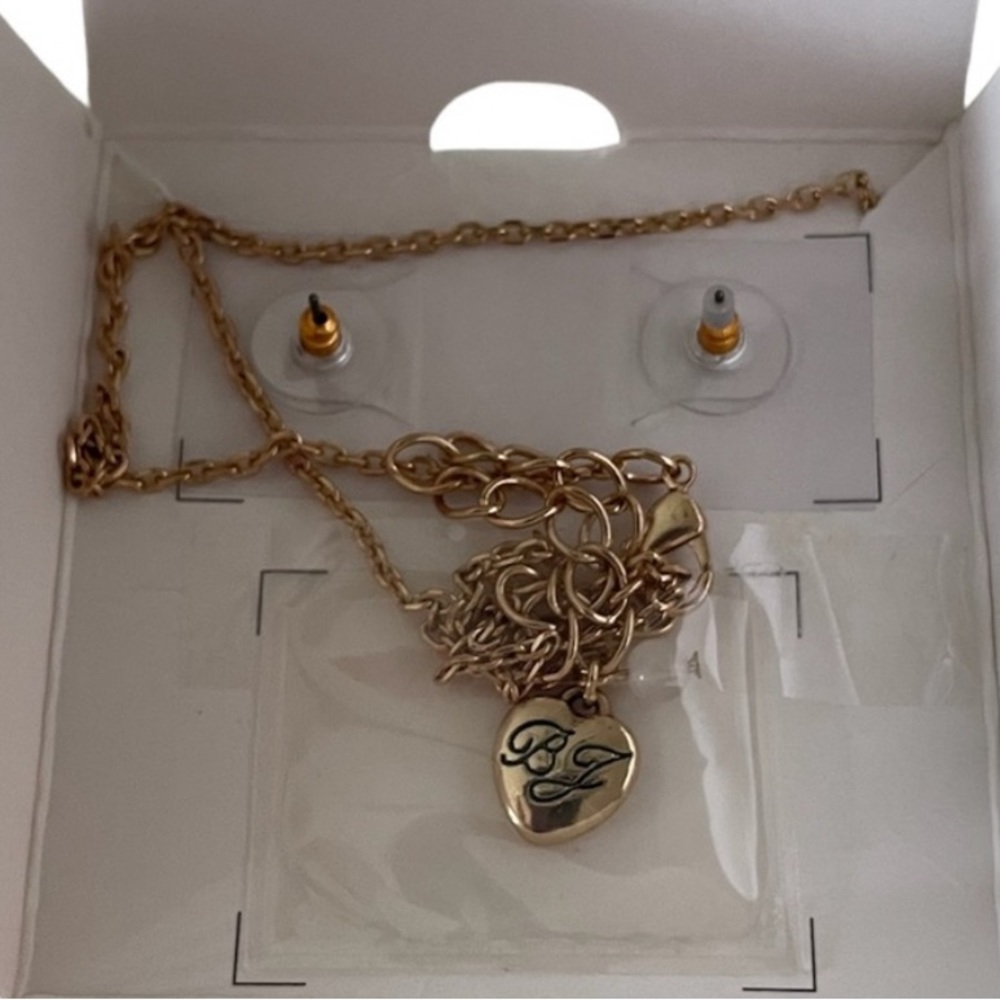 BETSEY Johnson Gummy Bear Necklace & Earrings Gift Set - Picture 5 of 5